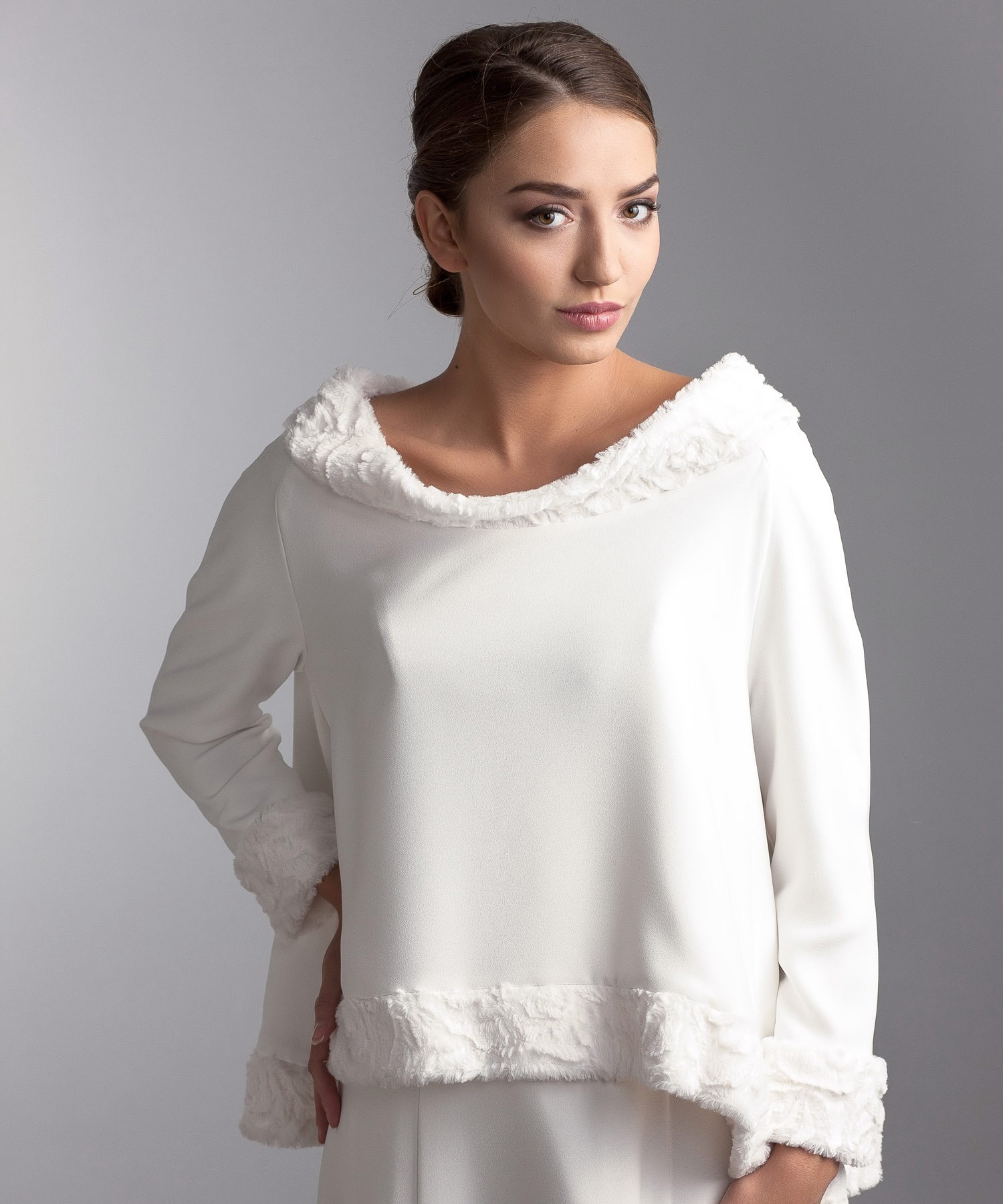  Bolero  de mariage en mousseline et fausse fourrure Catena