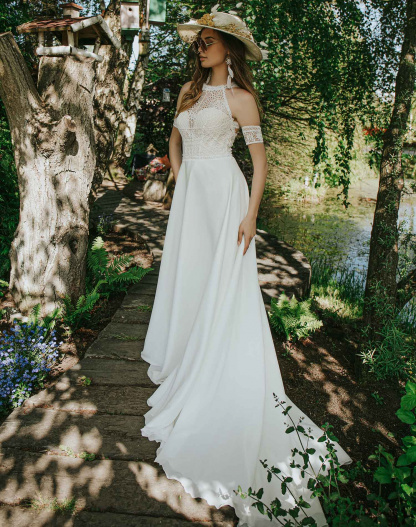 Robe mari&eacute;e boh&egrave;me B&eacute;r&eacute;nice